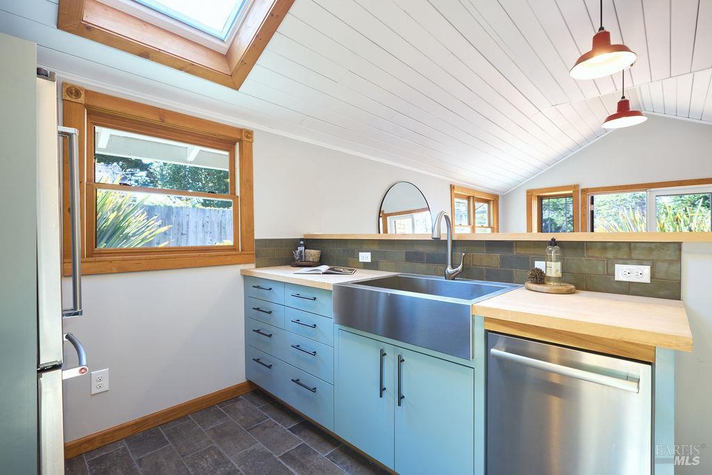 130 Juniper Rd