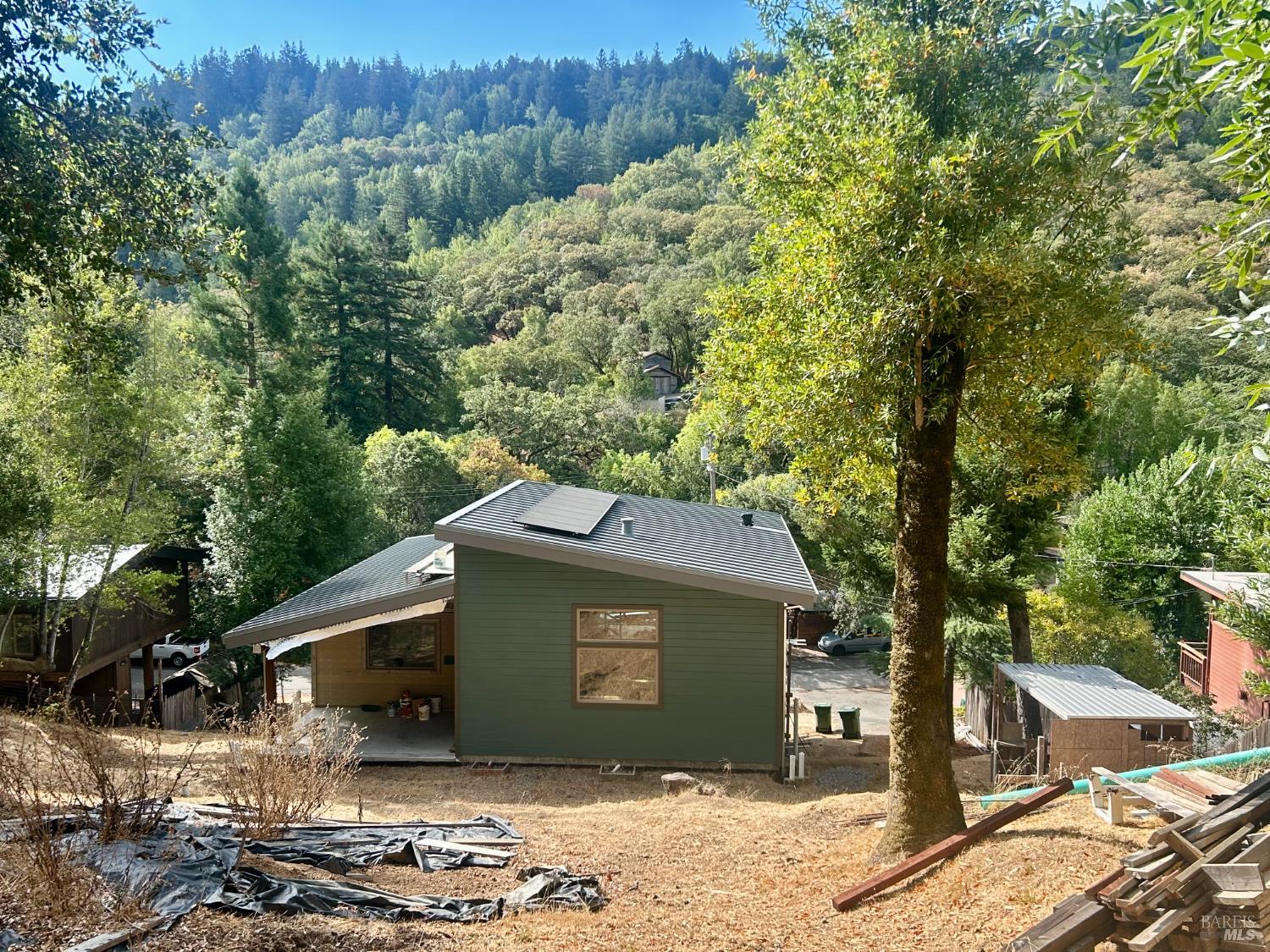 572 Cascade Dr