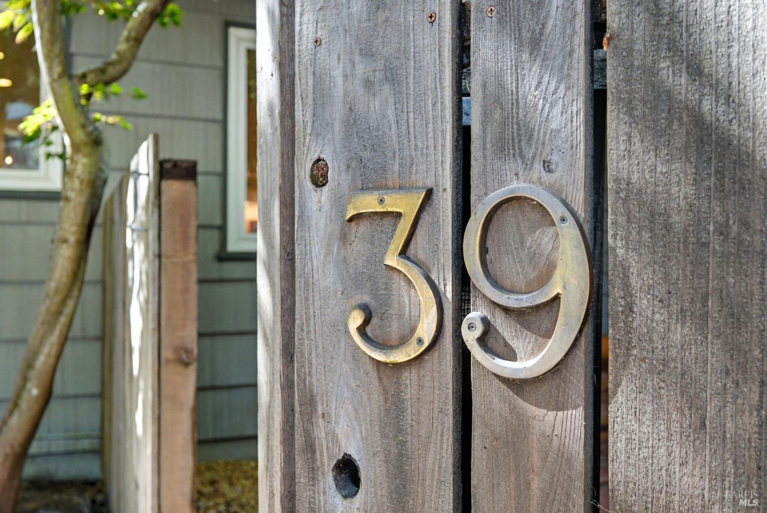 39 Bridge Rd