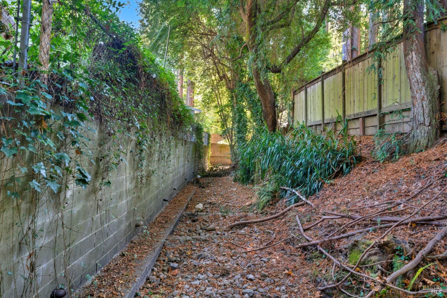 39 Bridge Rd