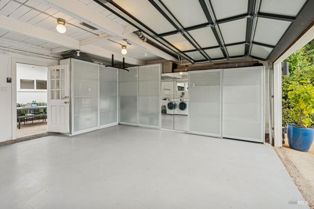 82 Meadow Dr