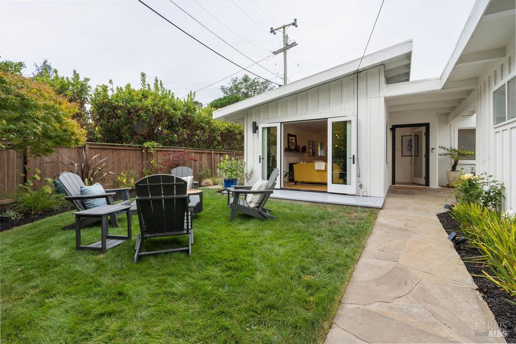 82 Meadow Dr