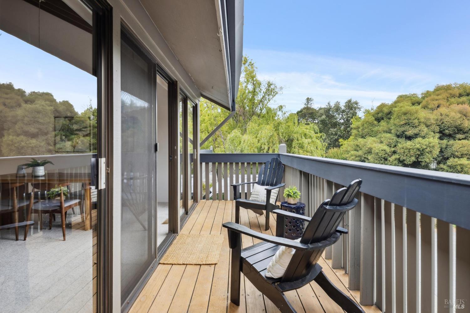 64 Blackstone Dr