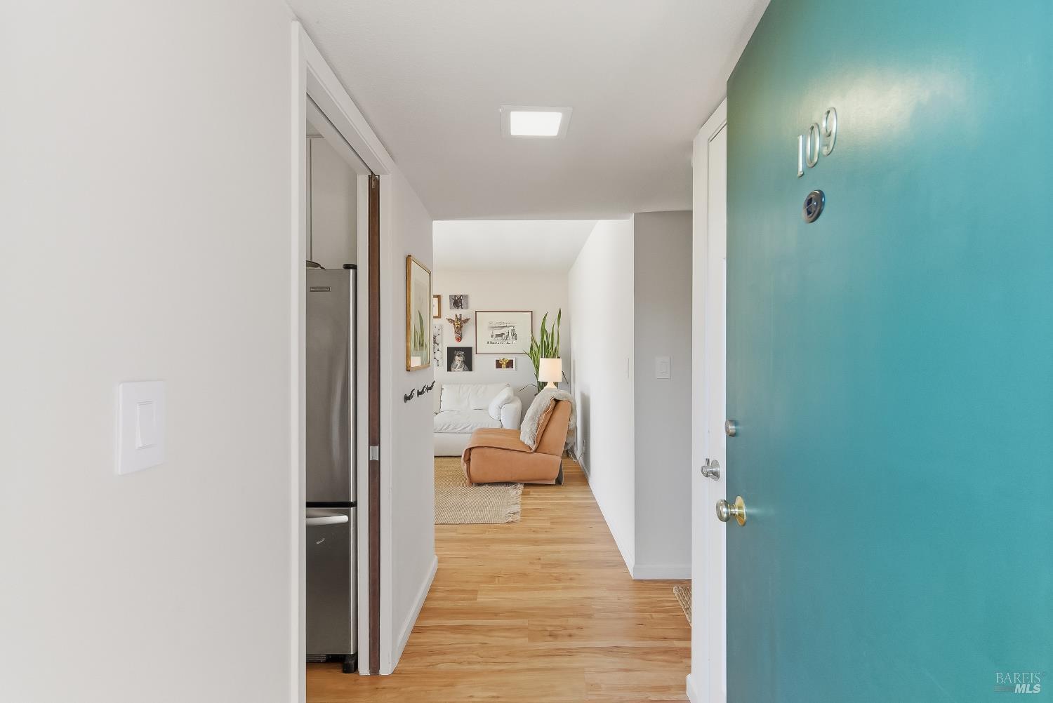 109 Pixley Ave