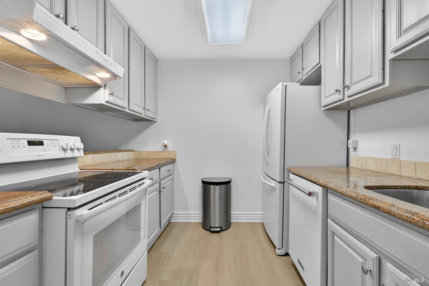 1370 Townview Ave #205