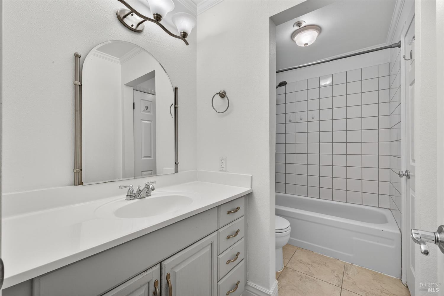 1370 Townview Ave #205