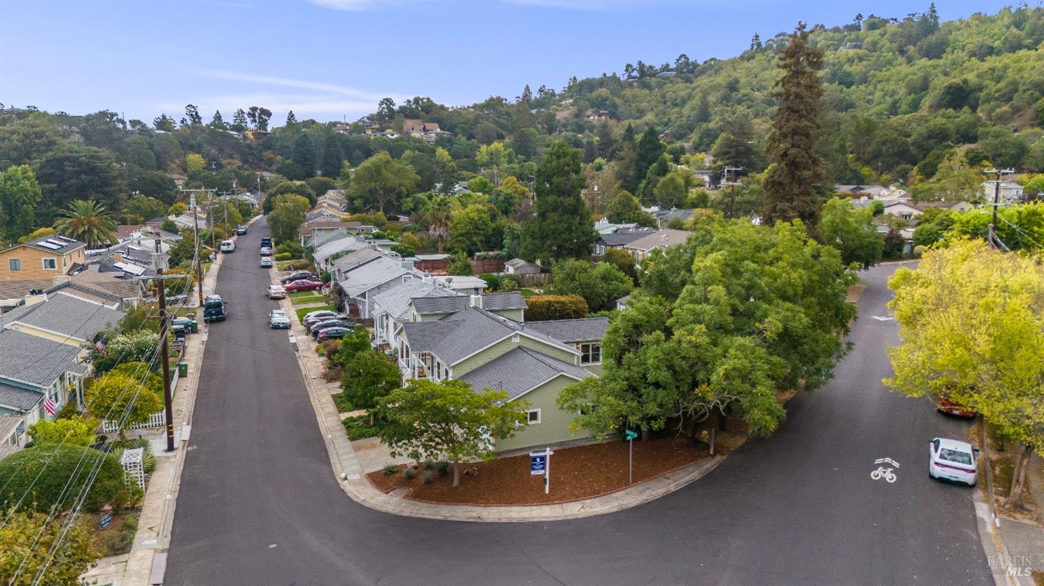 4 Meadow Ave