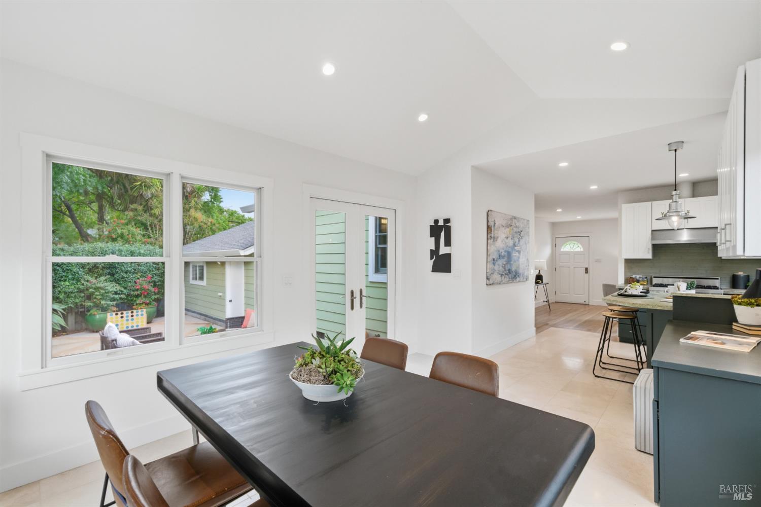 4 Meadow Ave