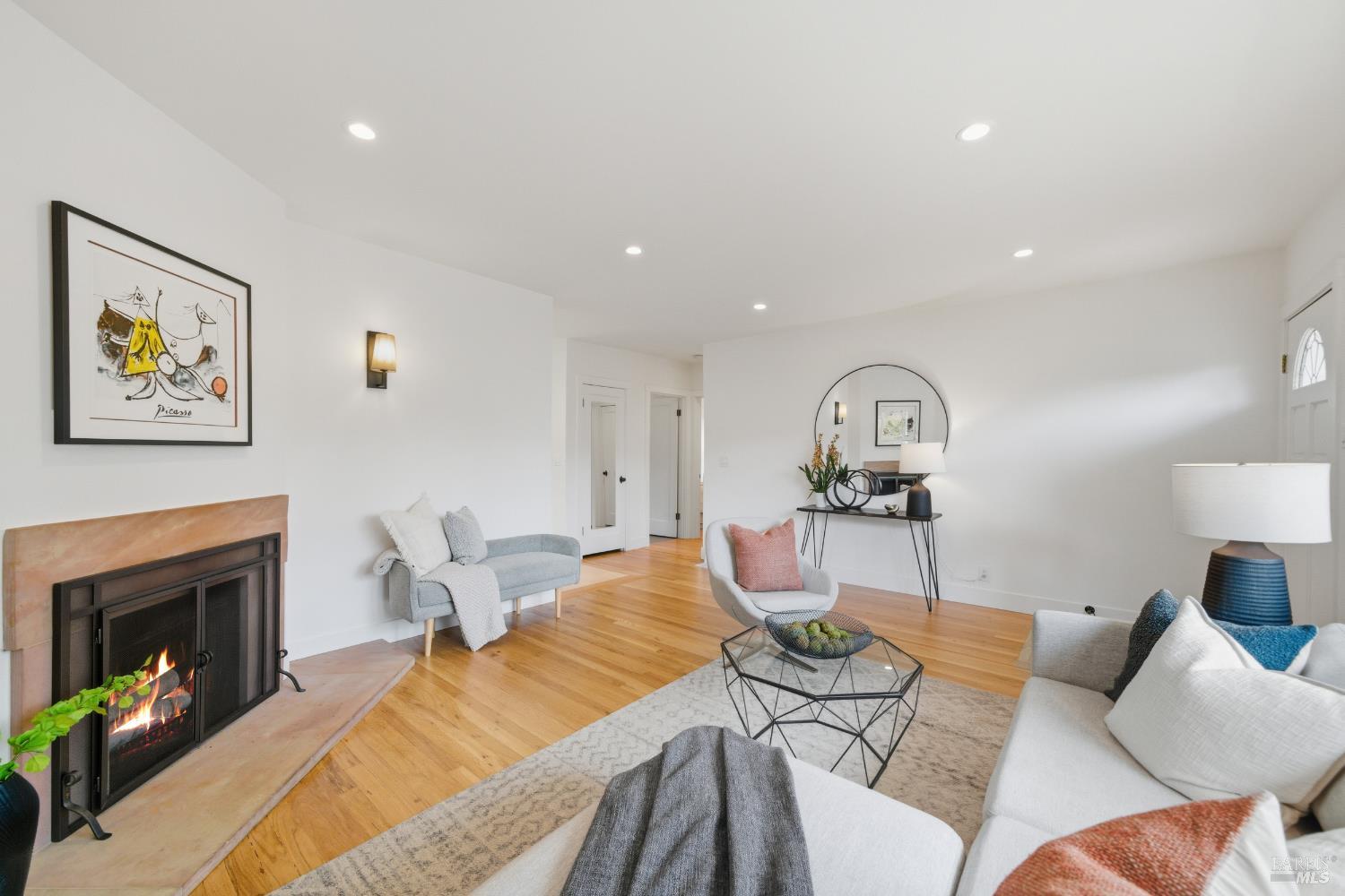 4 Meadow Ave