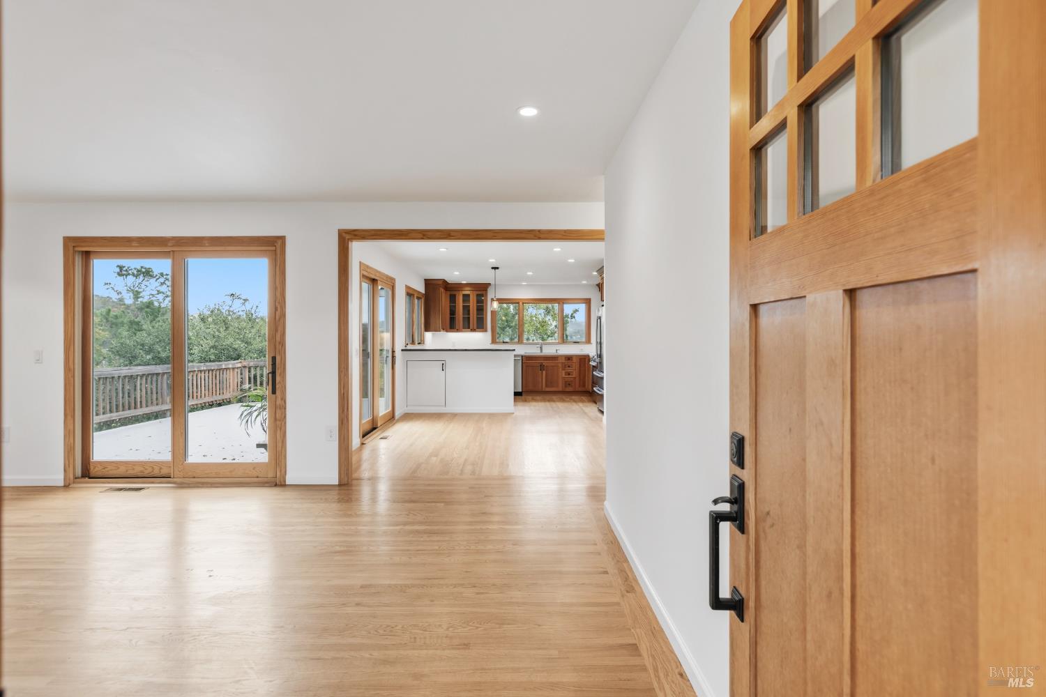 53 Manzanita Ct