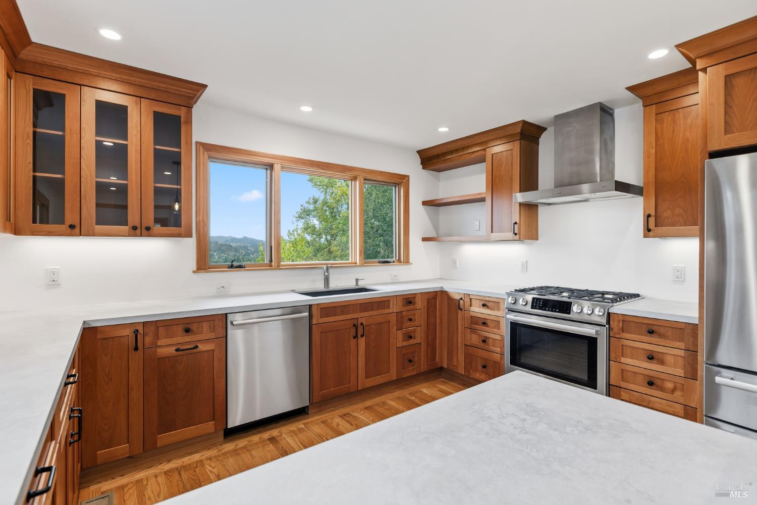 53 Manzanita Ct