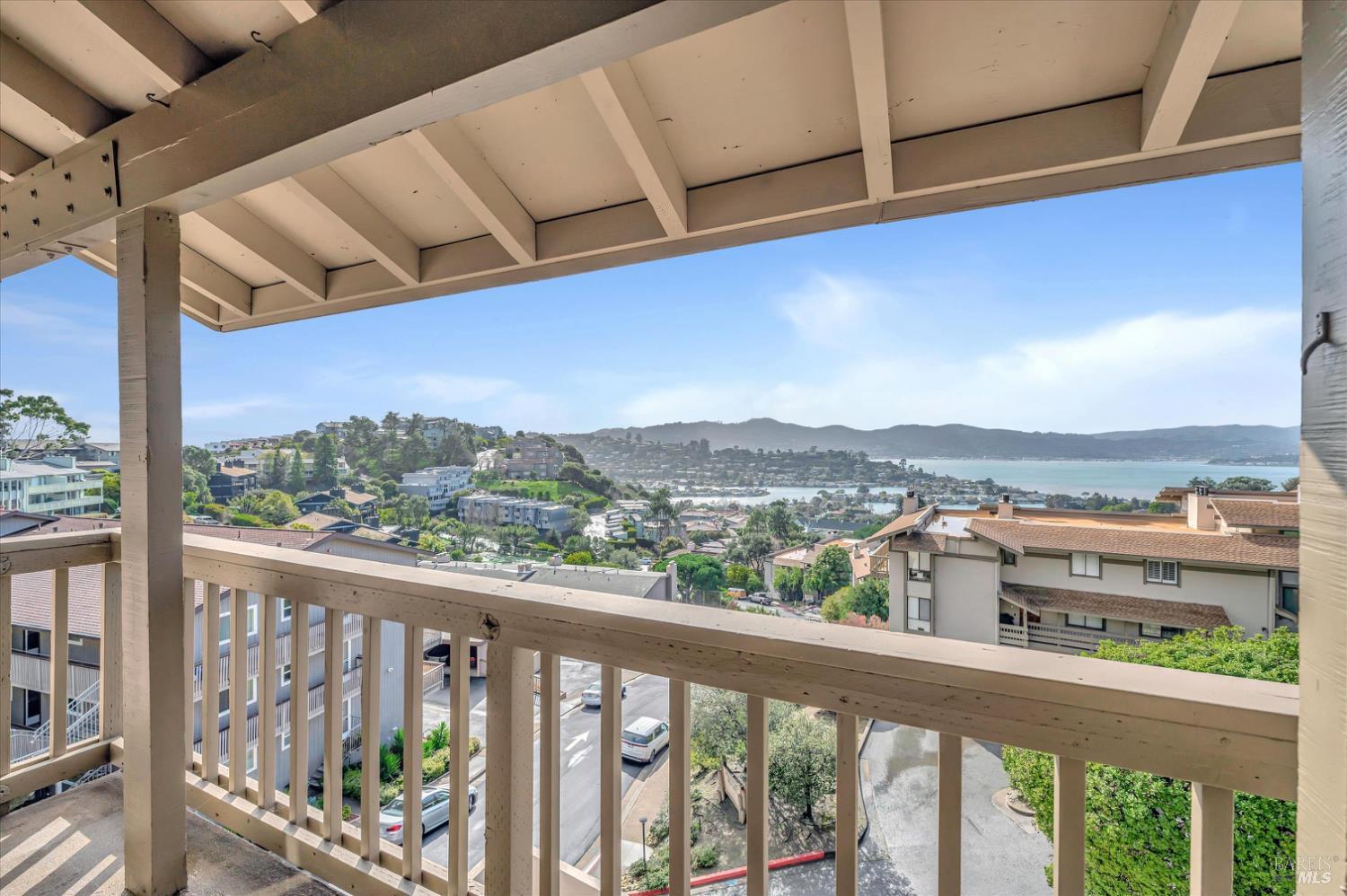 60 Marinero Cir