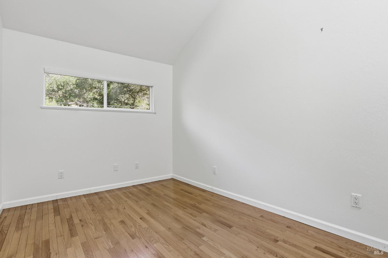 2 Fern Rd