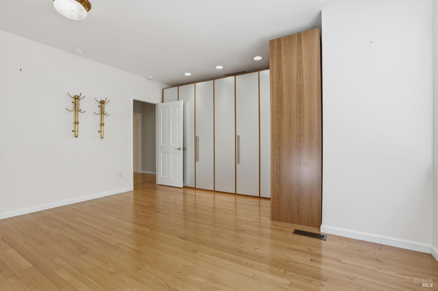 2 Fern Rd
