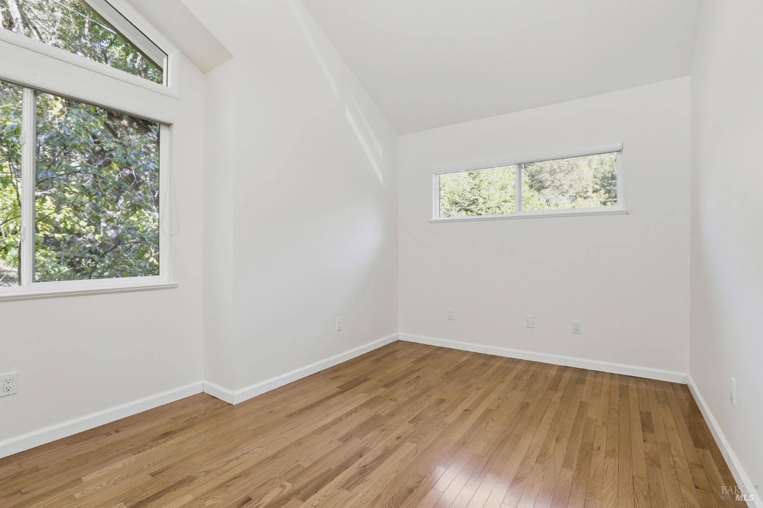 2 Fern Rd