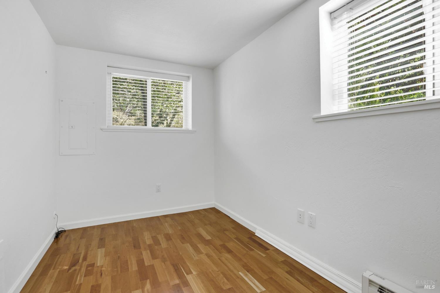 2 Fern Rd