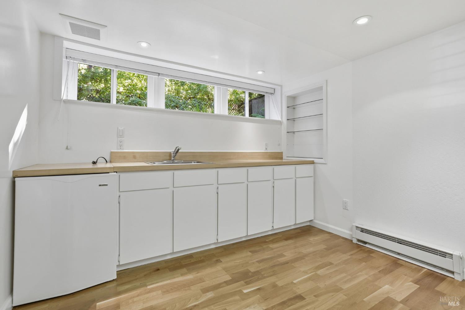 2 Fern Rd