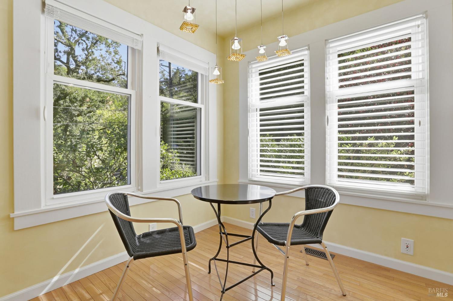 2 Fern Rd