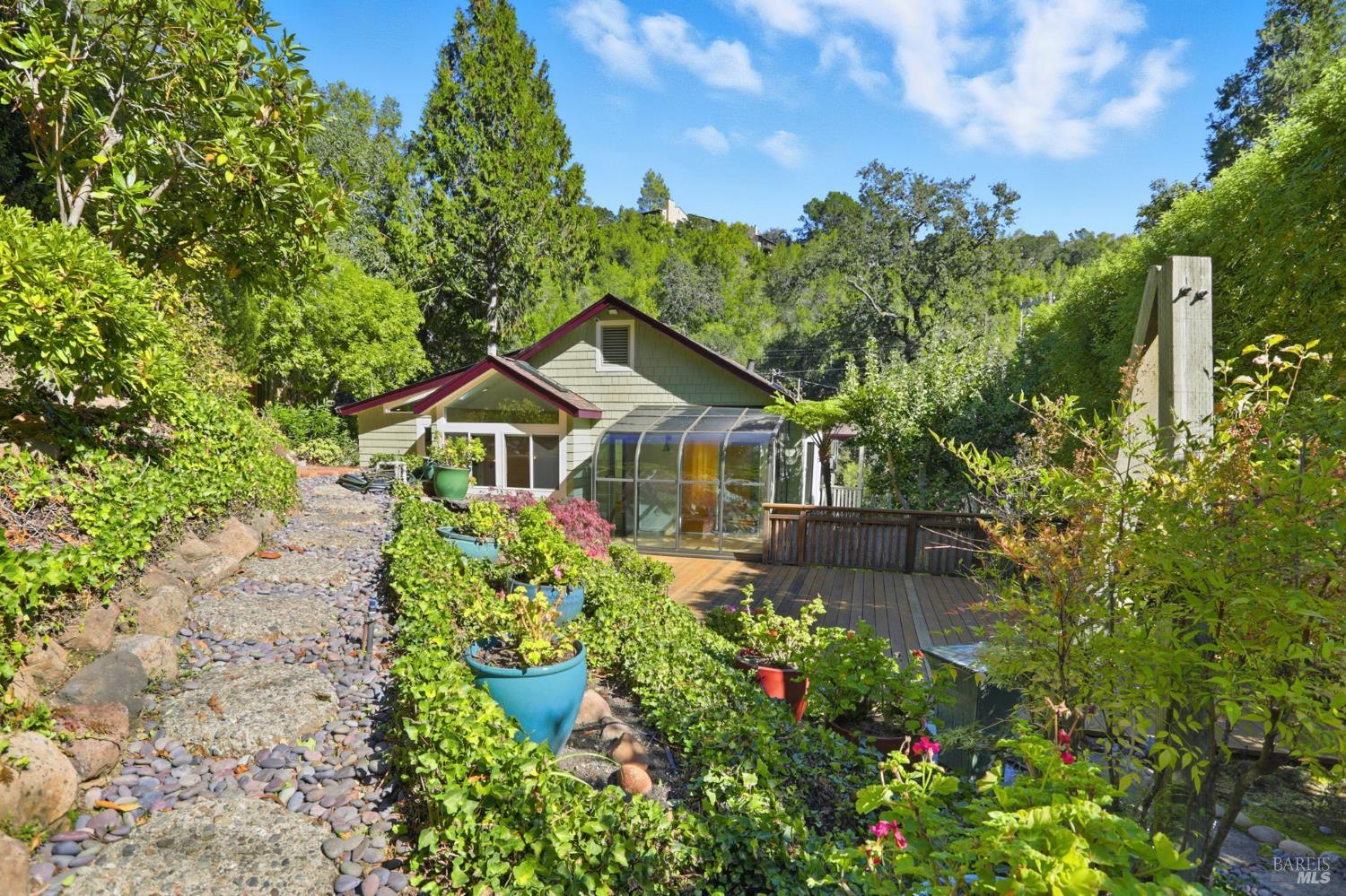 2 Fern Rd