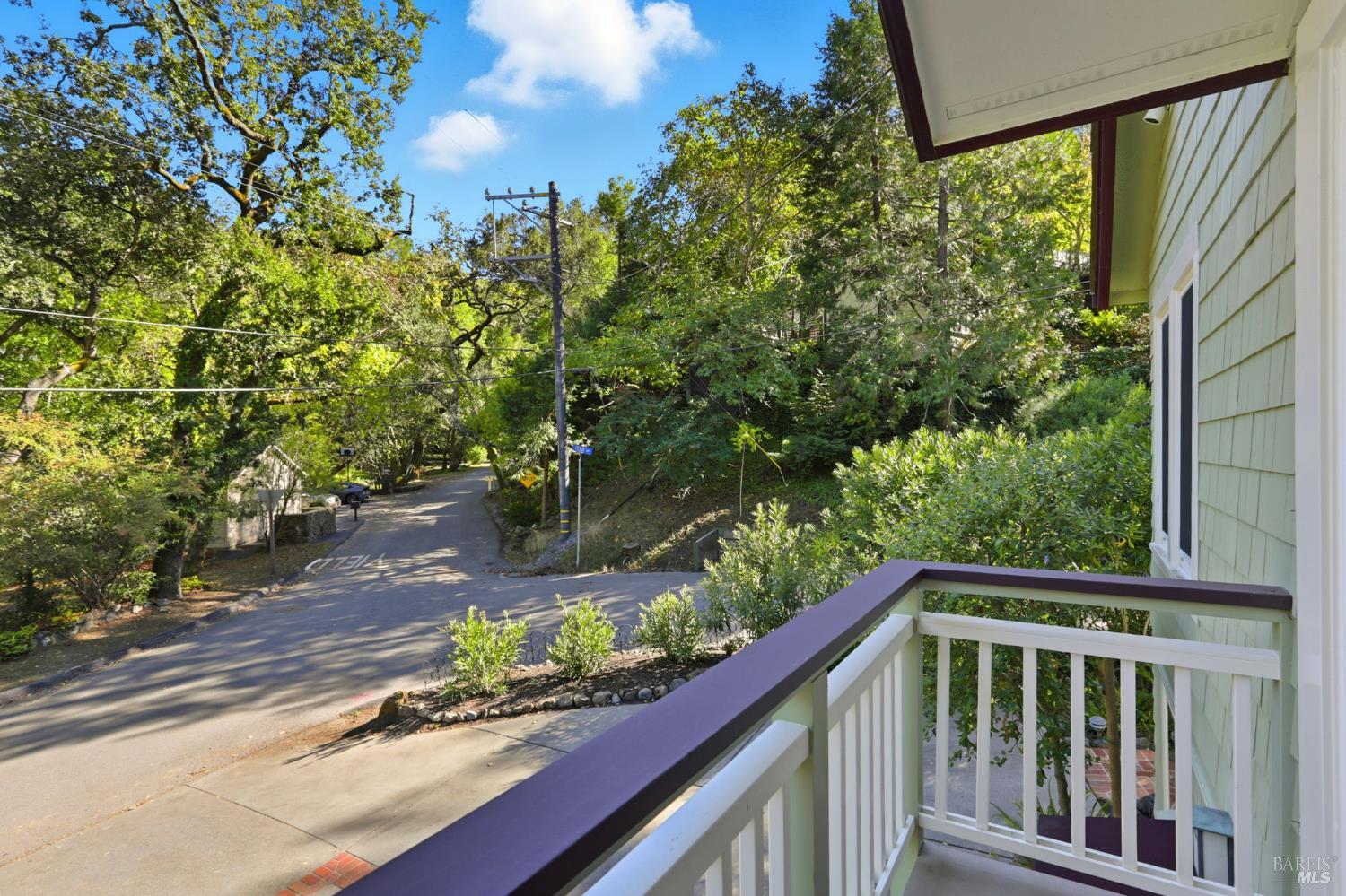 2 Fern Rd