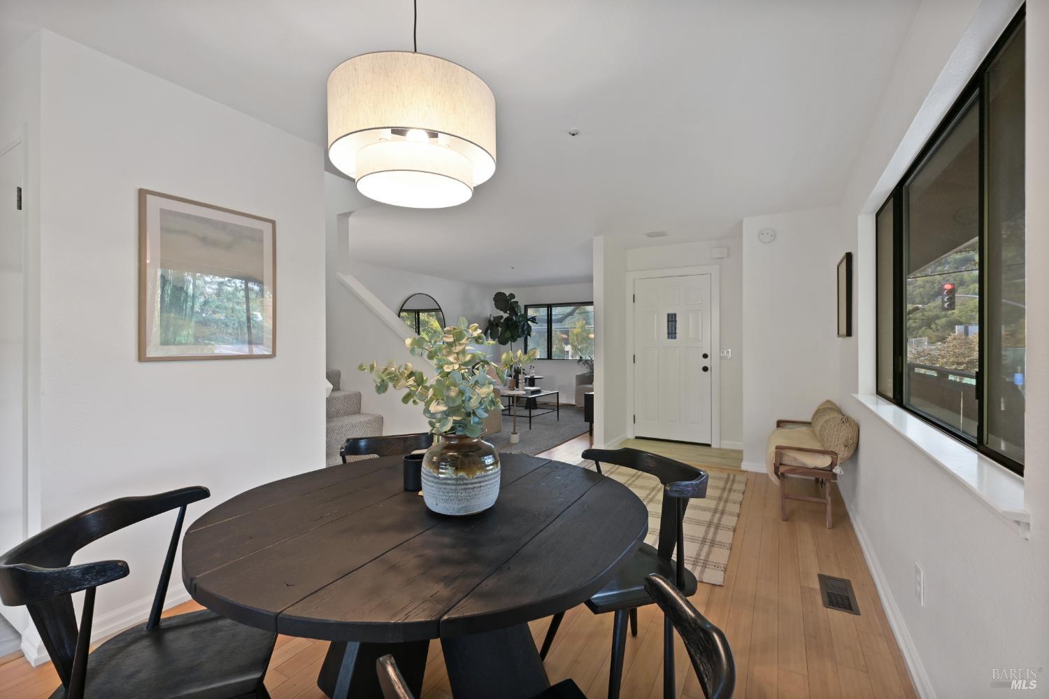 1 Aspen Ct