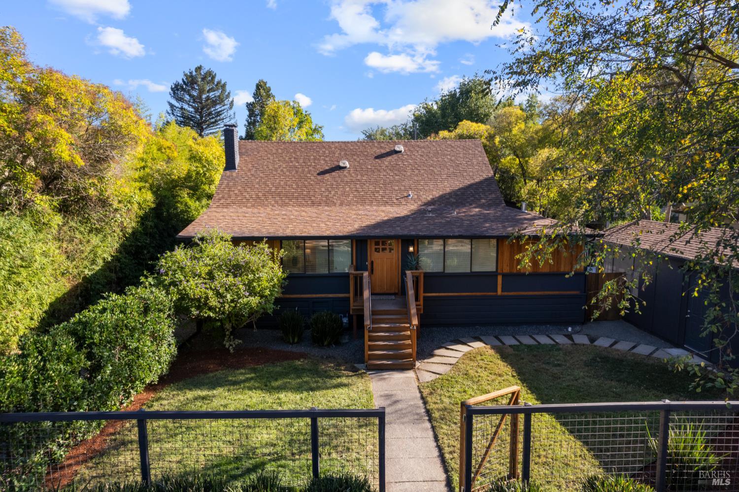 5 Hillside Ave