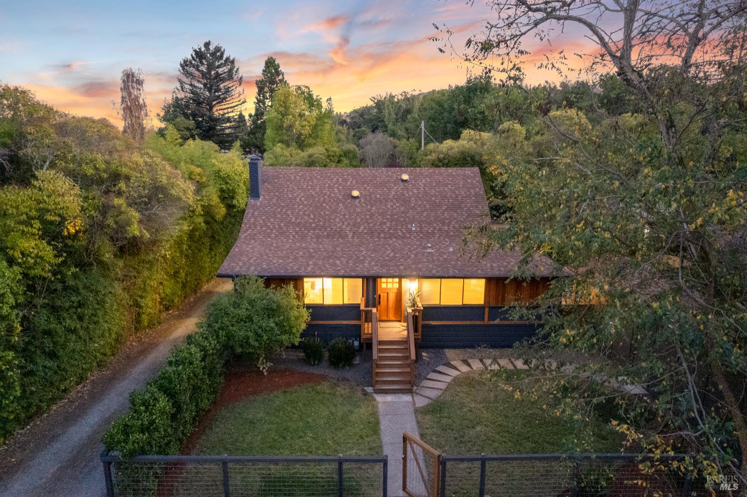 5 Hillside Ave