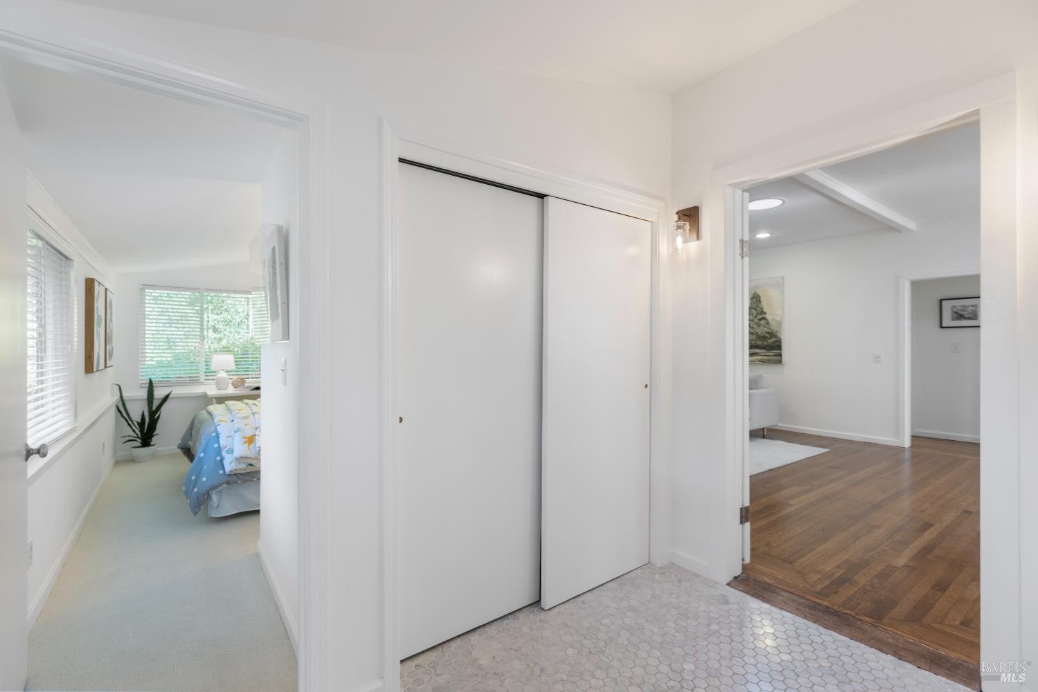 5 Hillside Ave