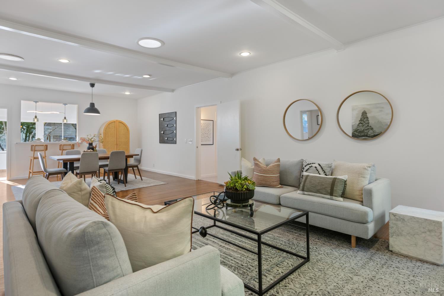 5 Hillside Ave