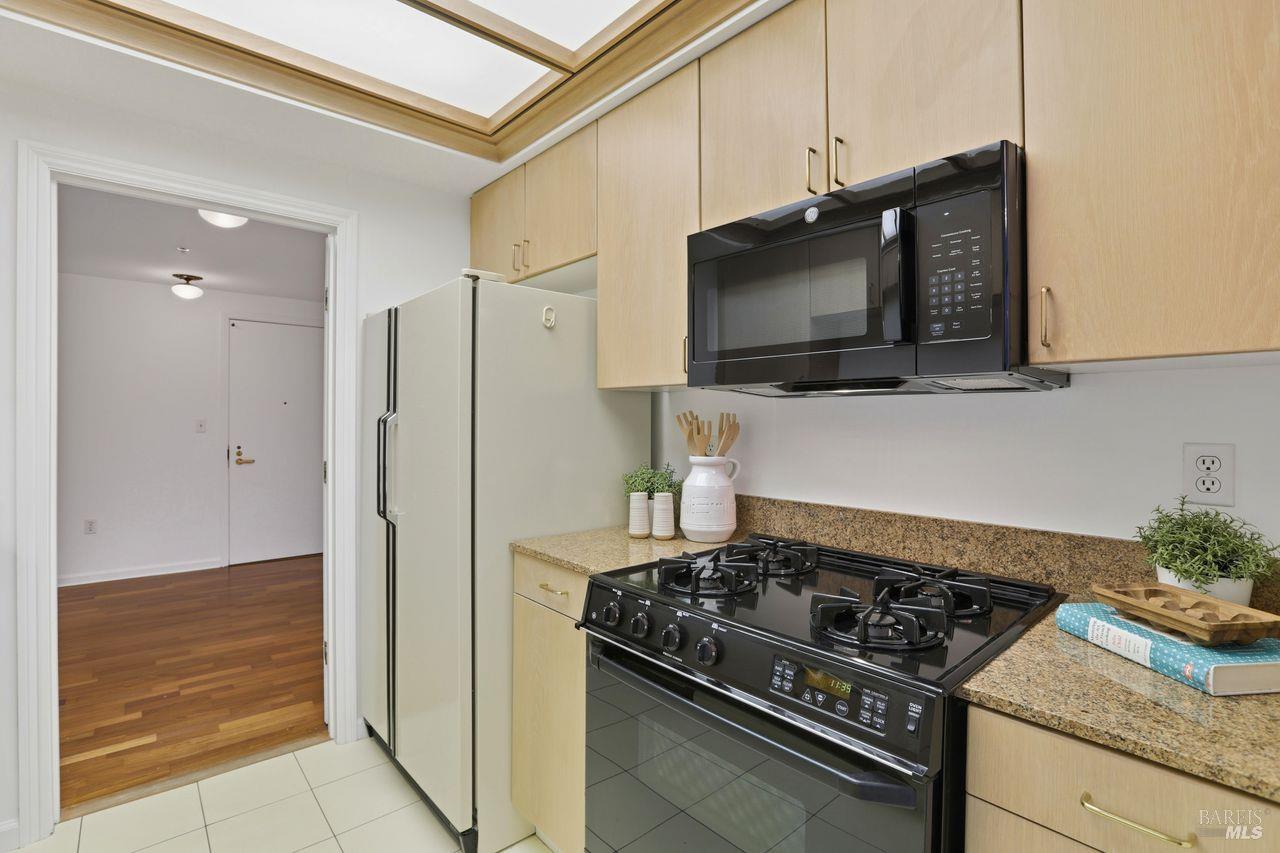 400 Deer Valley Road Unit: #2F