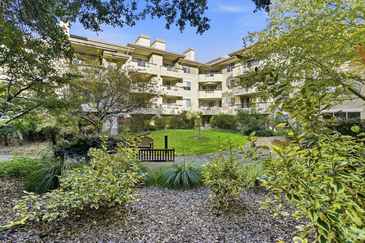 400 Deer Valley Road Unit: #2F