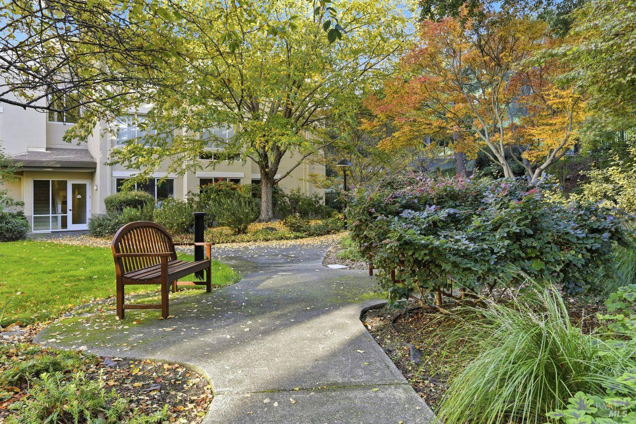 400 Deer Valley Road Unit: #2F