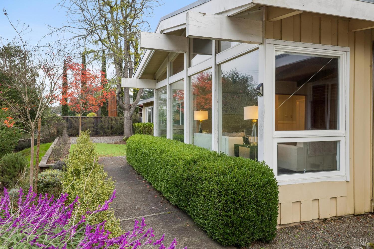 295 Stuyvesant Drive