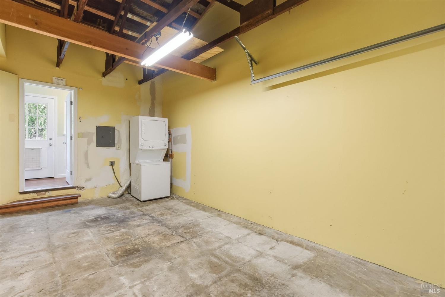 567 San Geronimo Valley Drive