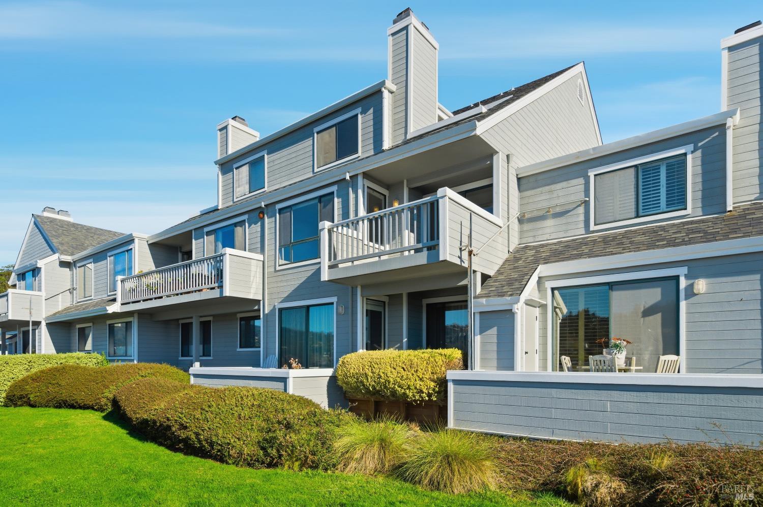 6041 Shelter Bay Avenue