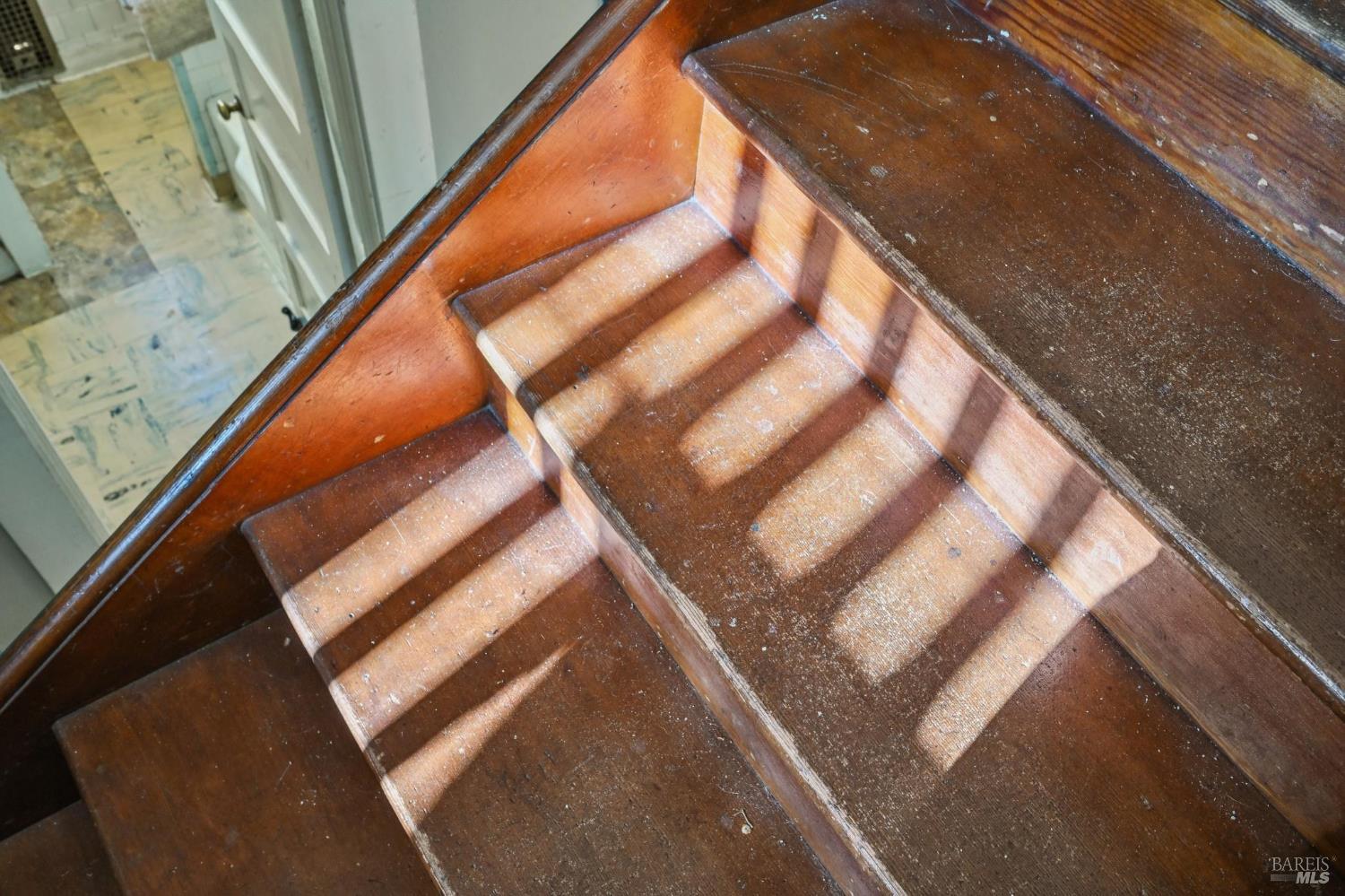 3957 Lakeville Highway