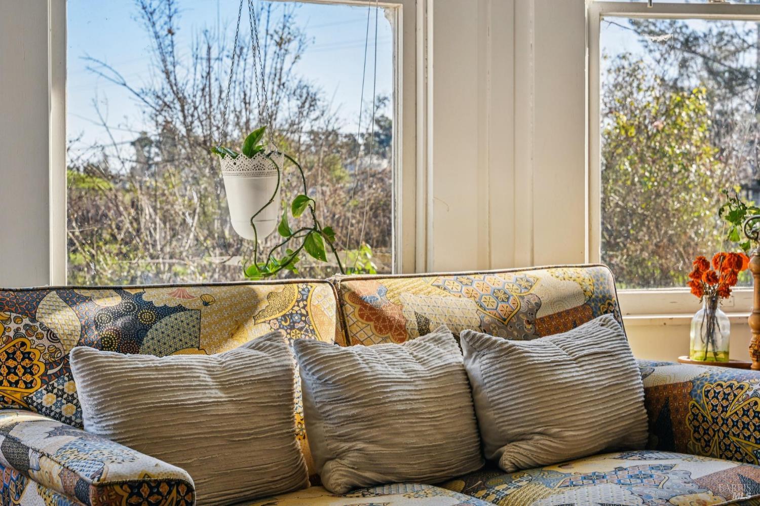 3957 Lakeville Highway