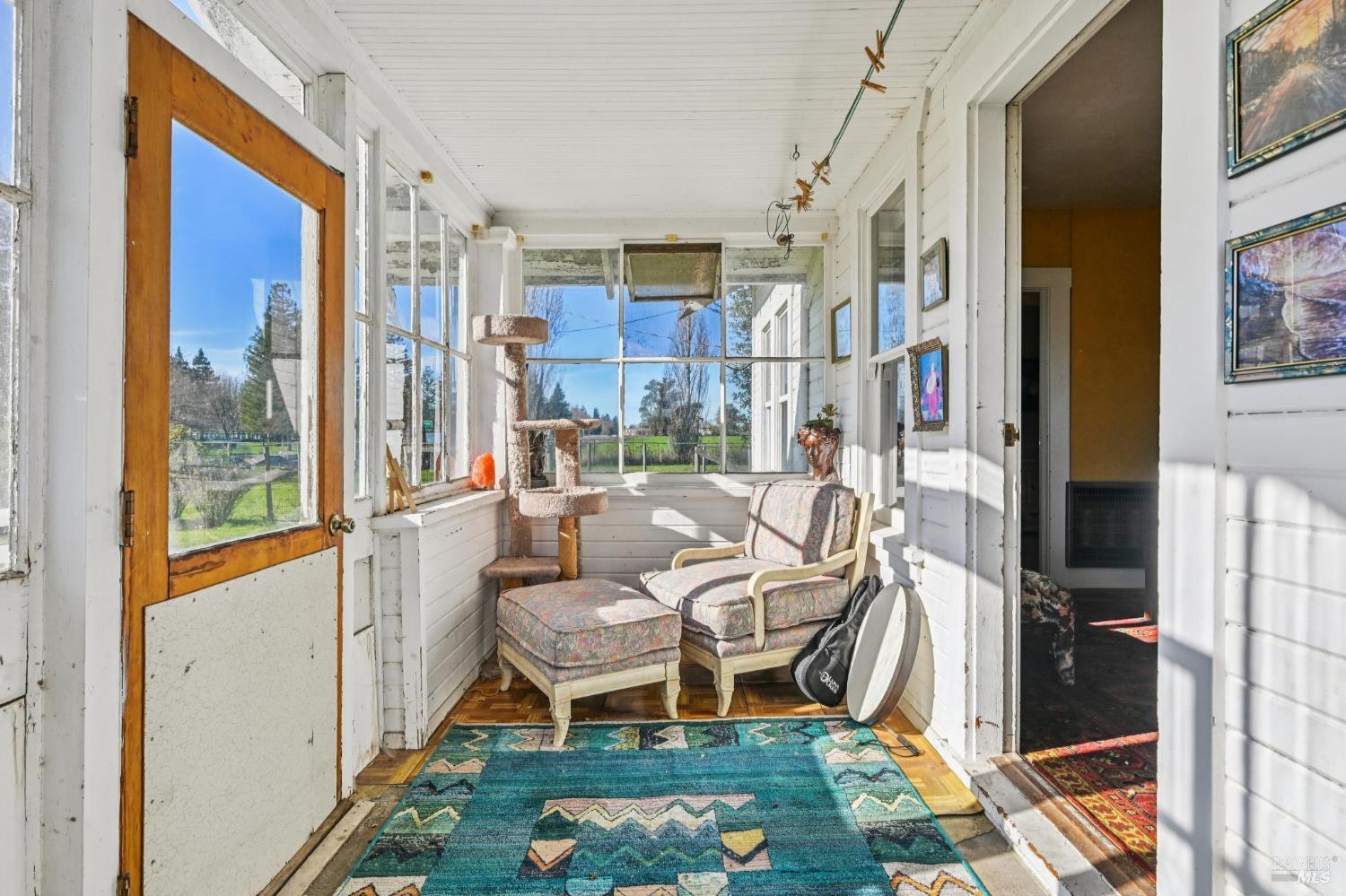 3957 Lakeville Highway