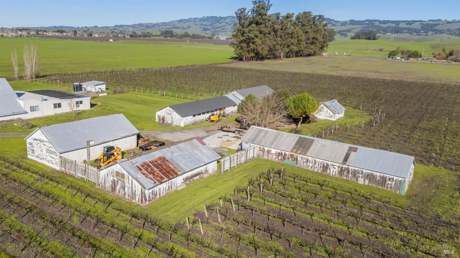 3957 Lakeville Highway