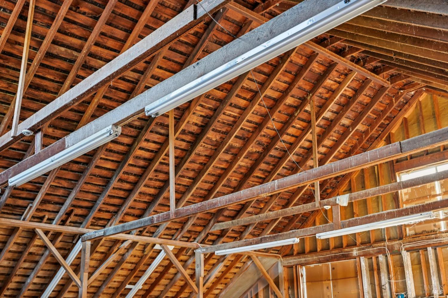 3957 Lakeville Highway