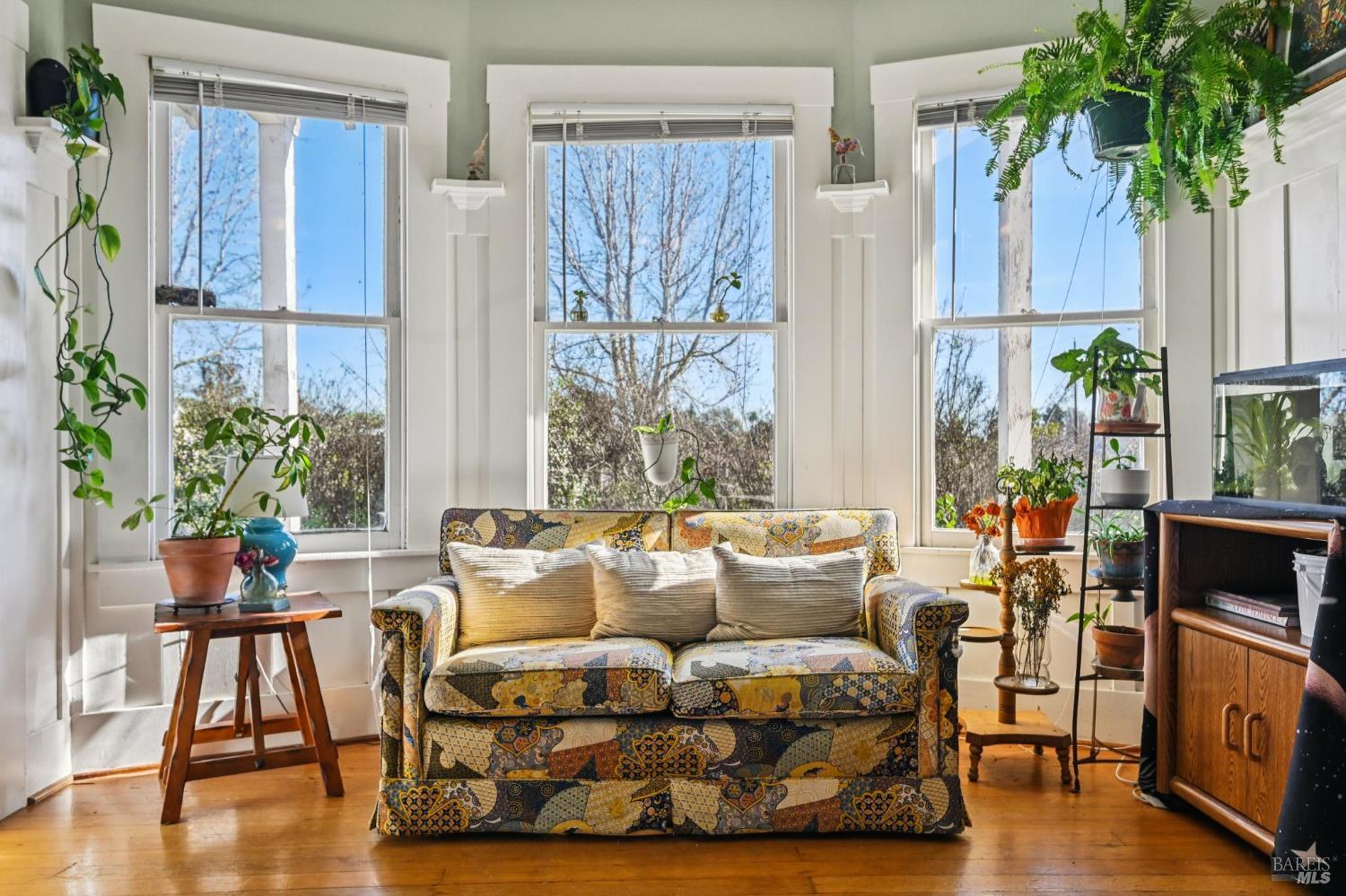 3957 Lakeville Highway