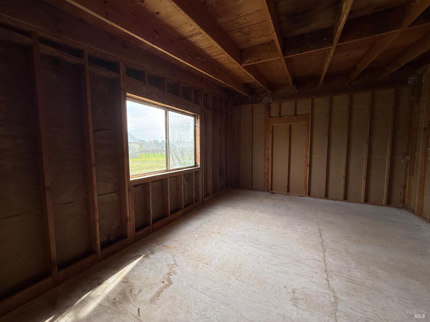 3957 Lakeville Highway