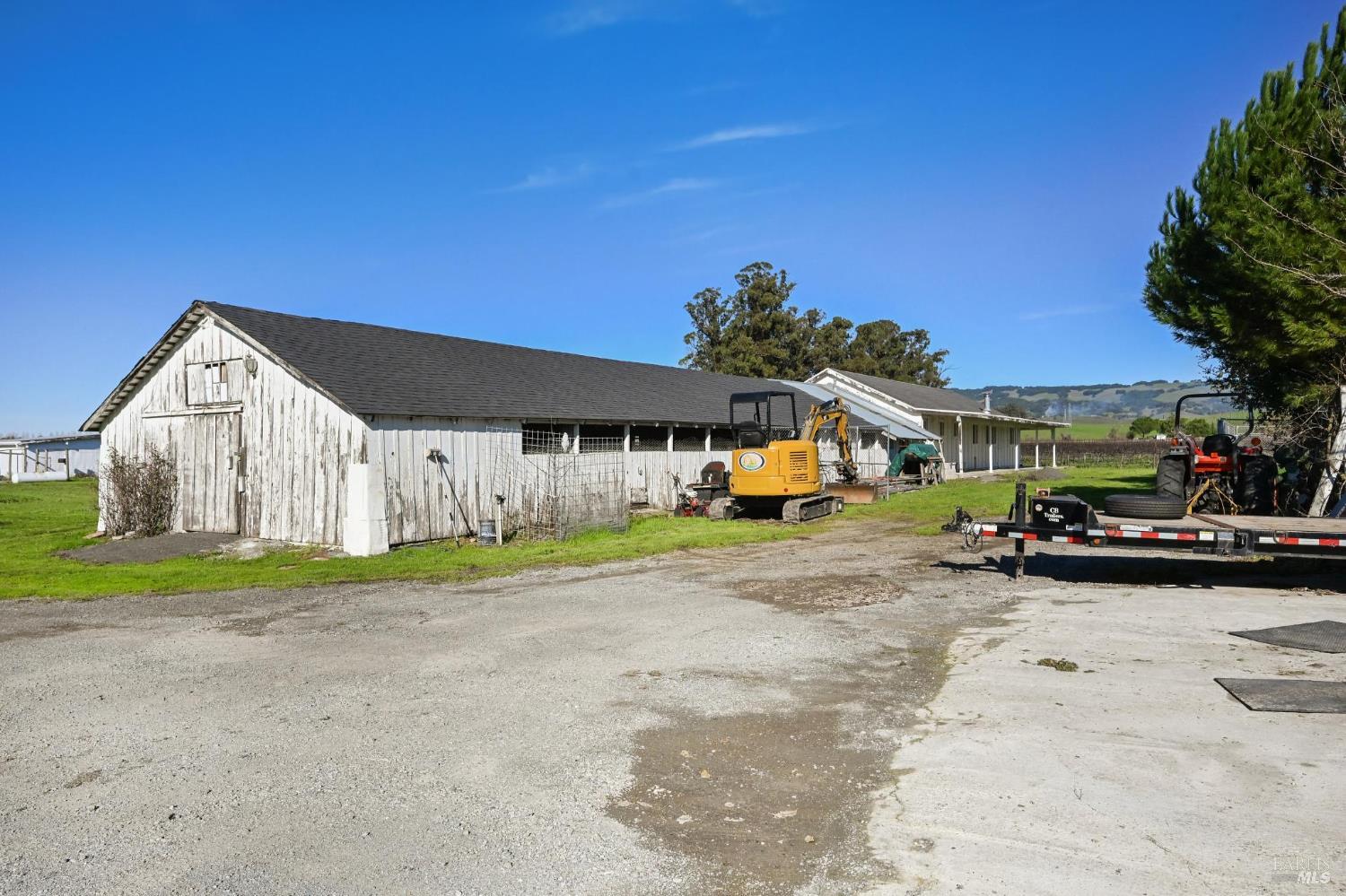 3957 Lakeville Highway