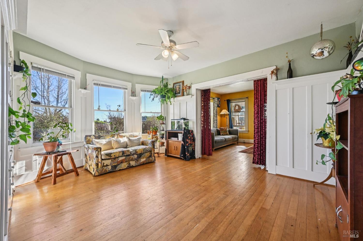 3957 Lakeville Highway