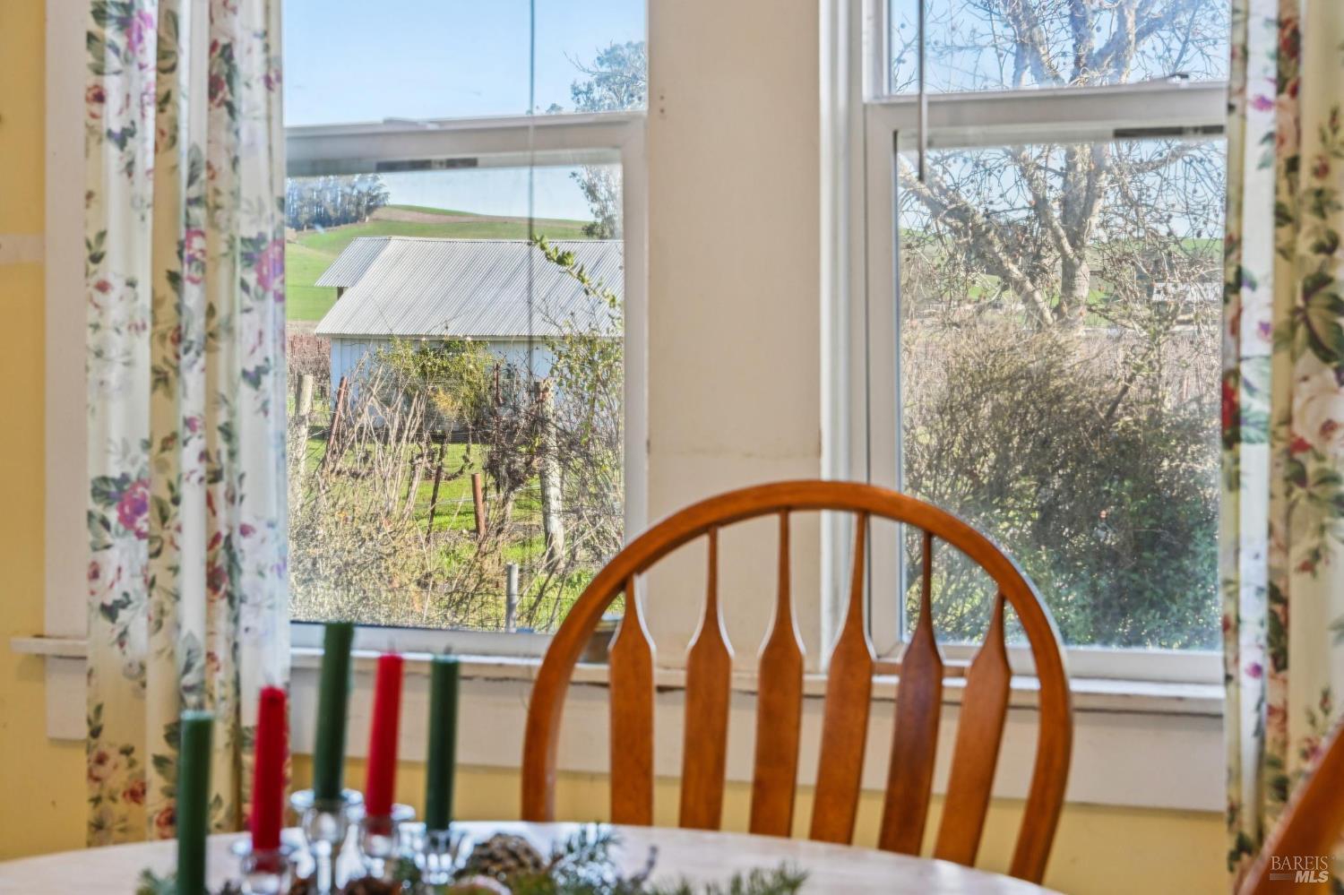 3957 Lakeville Highway