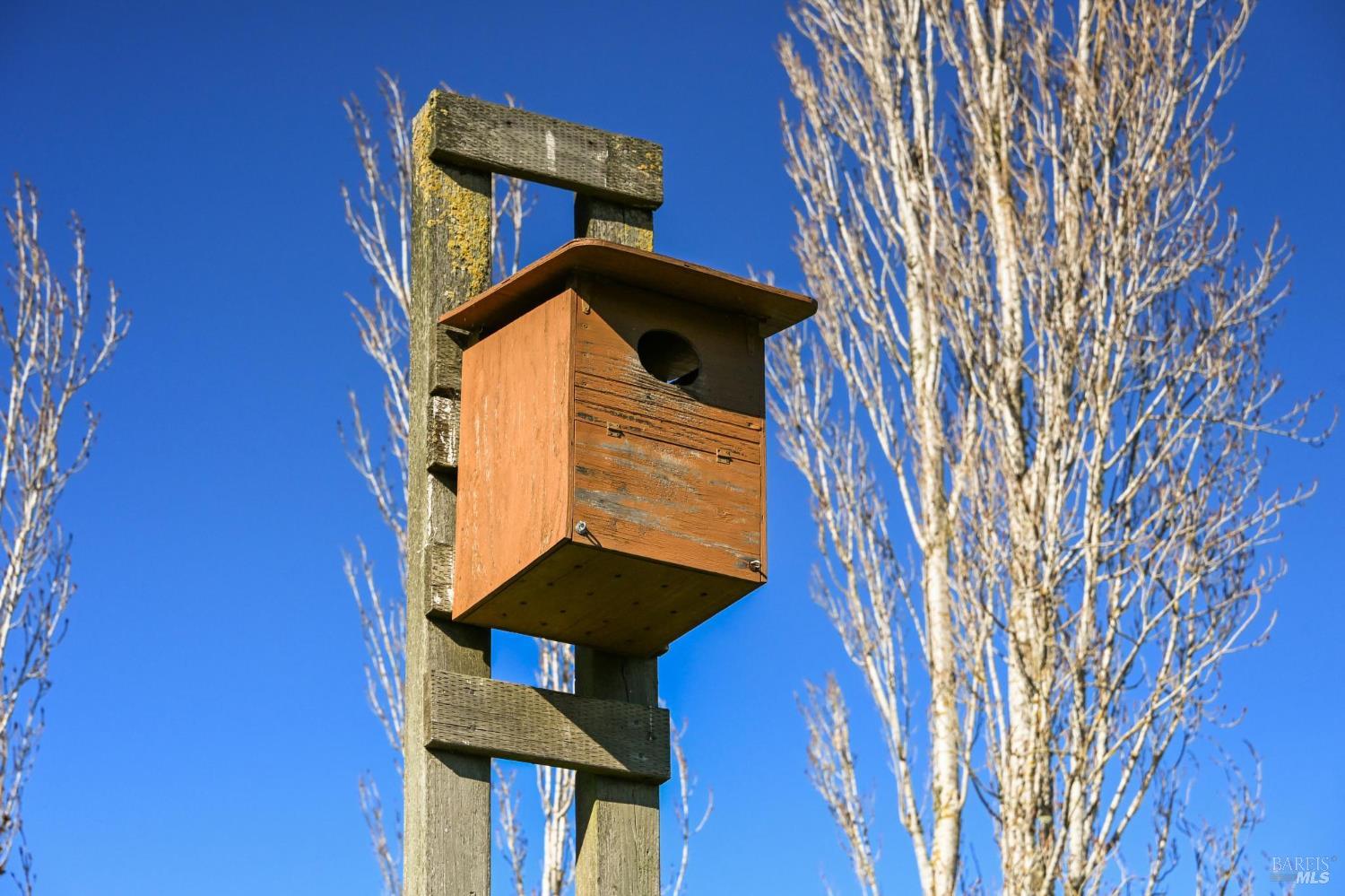 3957 Lakeville Highway