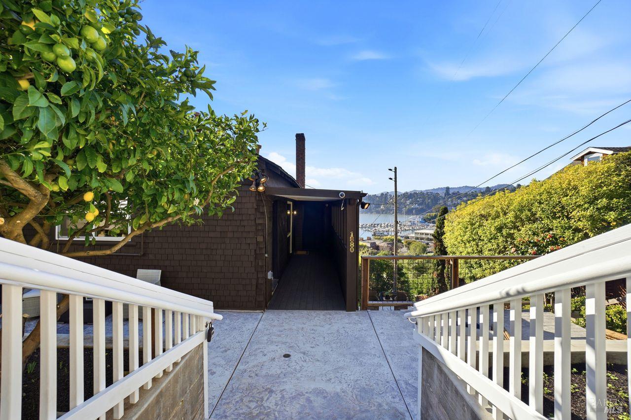 1882 Centro West Street