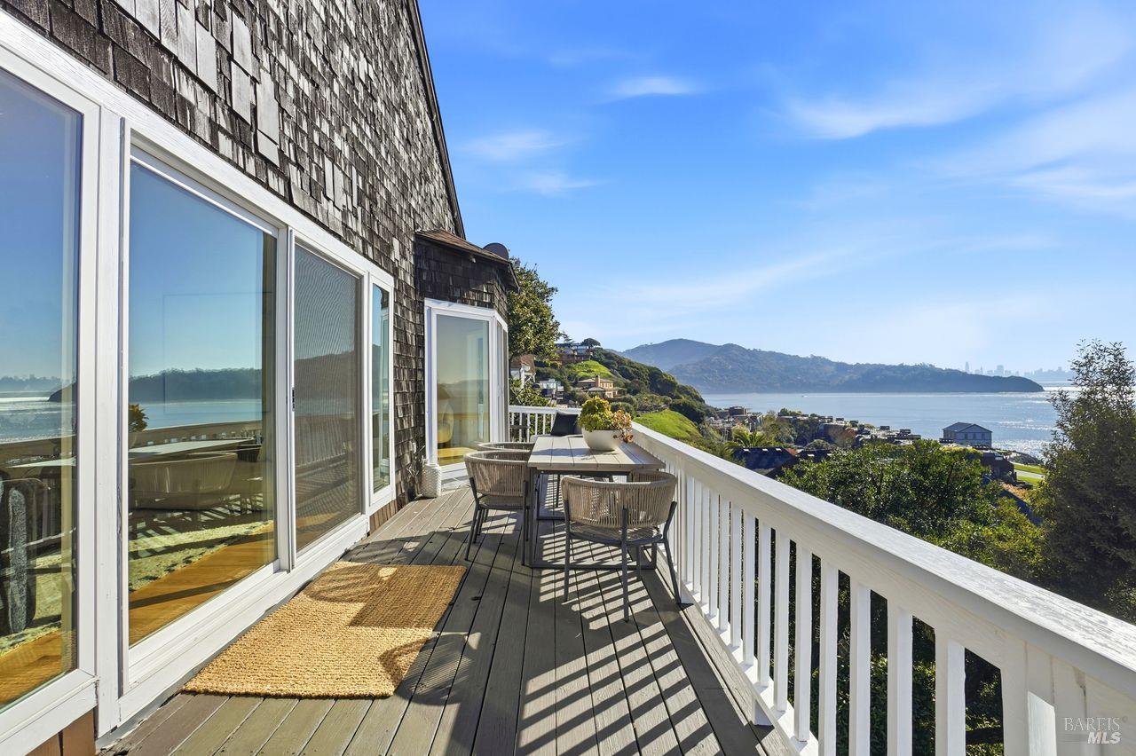 1882 Centro West Street