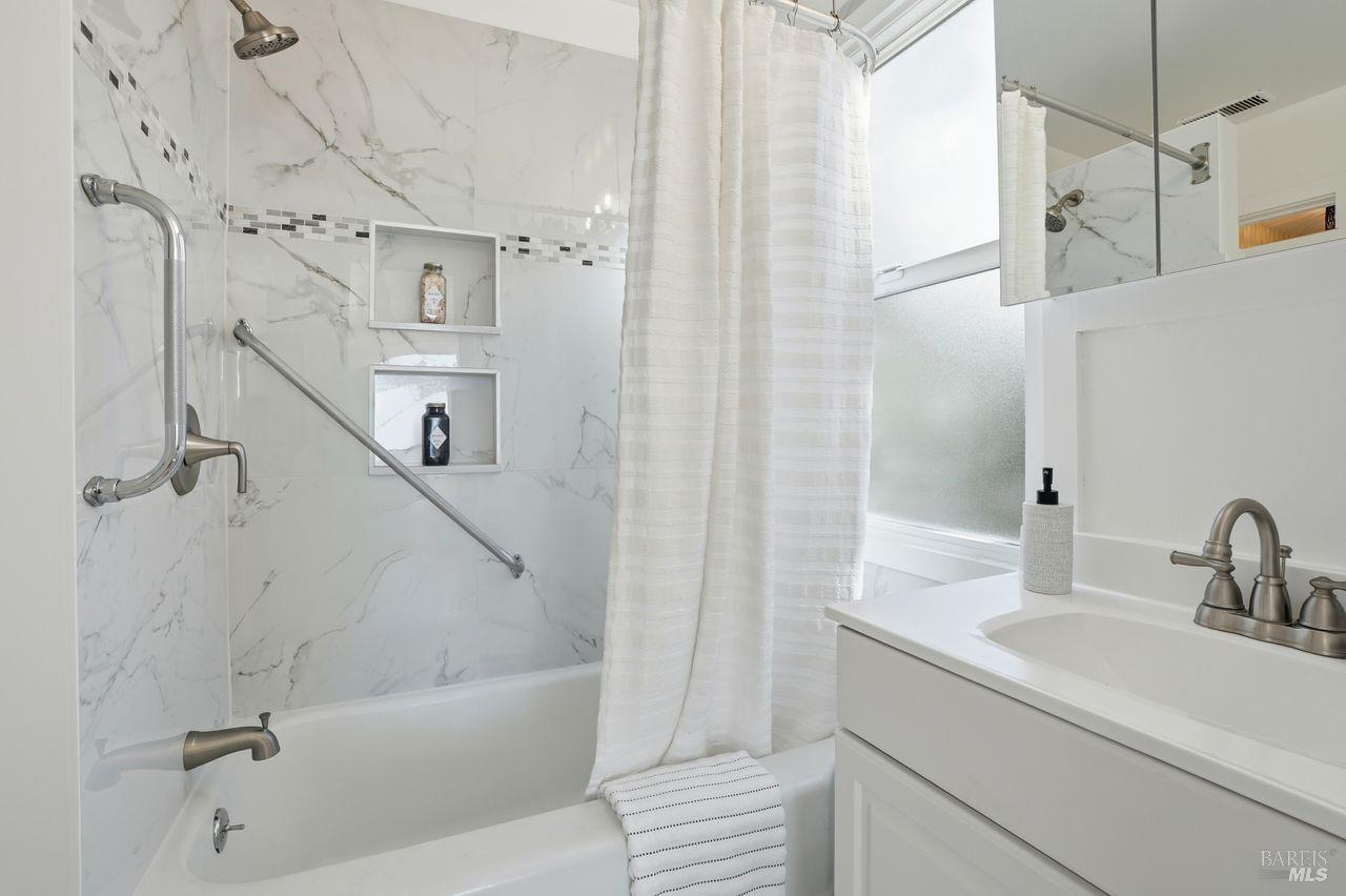 1882 Centro West Street