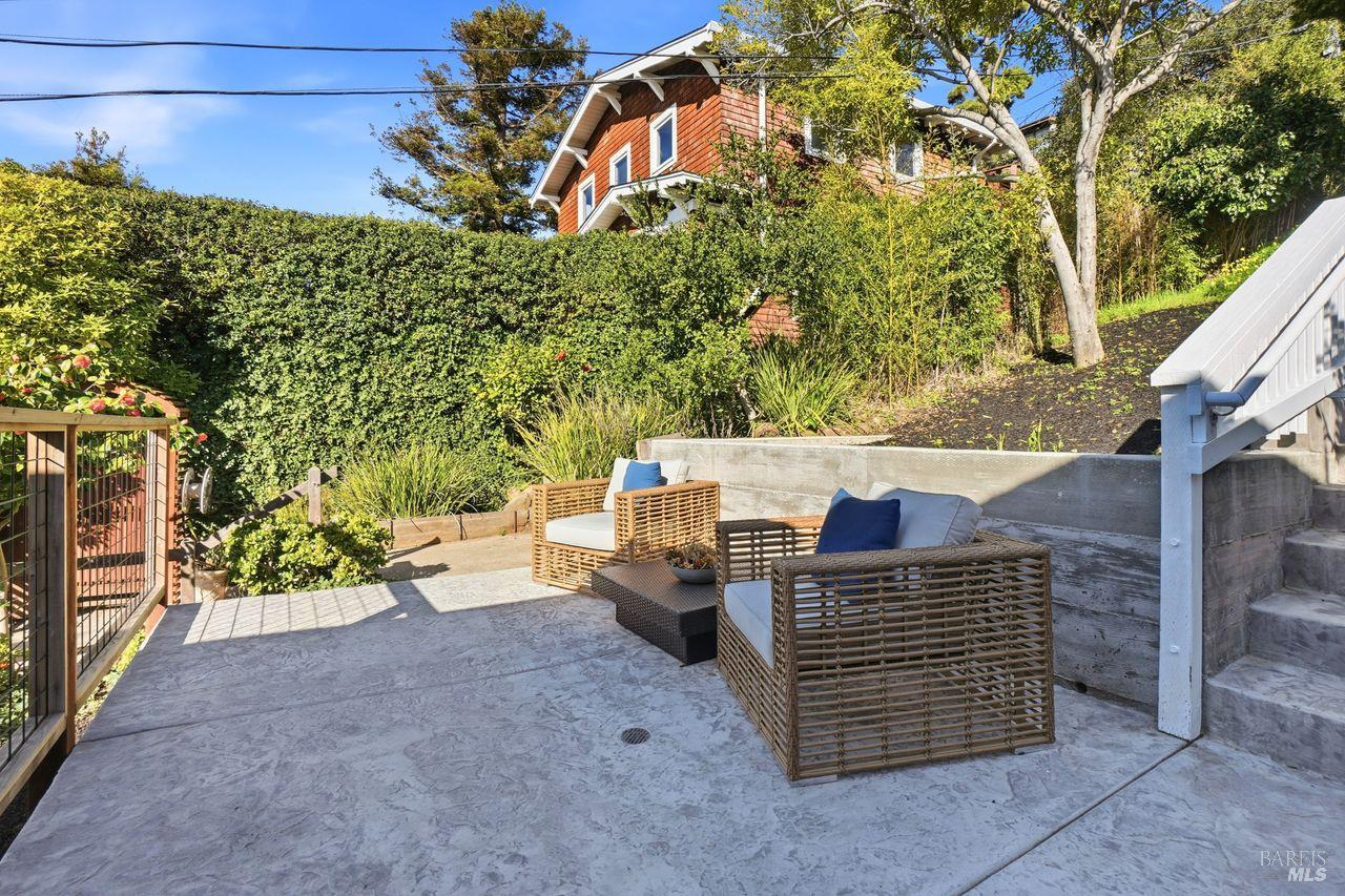 1882 Centro West Street